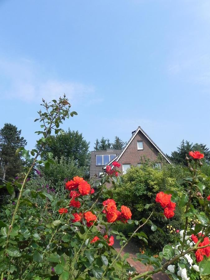 Haus *Ueues Aran* Wohnung Nr. 7 Небель Экстерьер фото
