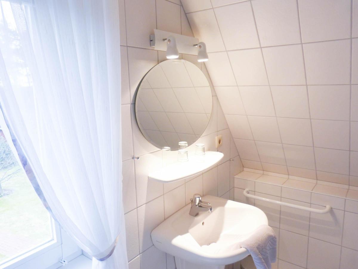 Haus *Ueues Aran* Wohnung Nr. 7 Небель Экстерьер фото