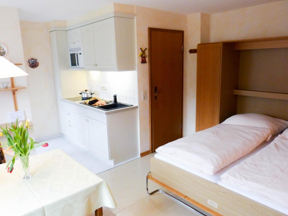 Haus *Ueues Aran* Wohnung Nr. 7 Небель Экстерьер фото