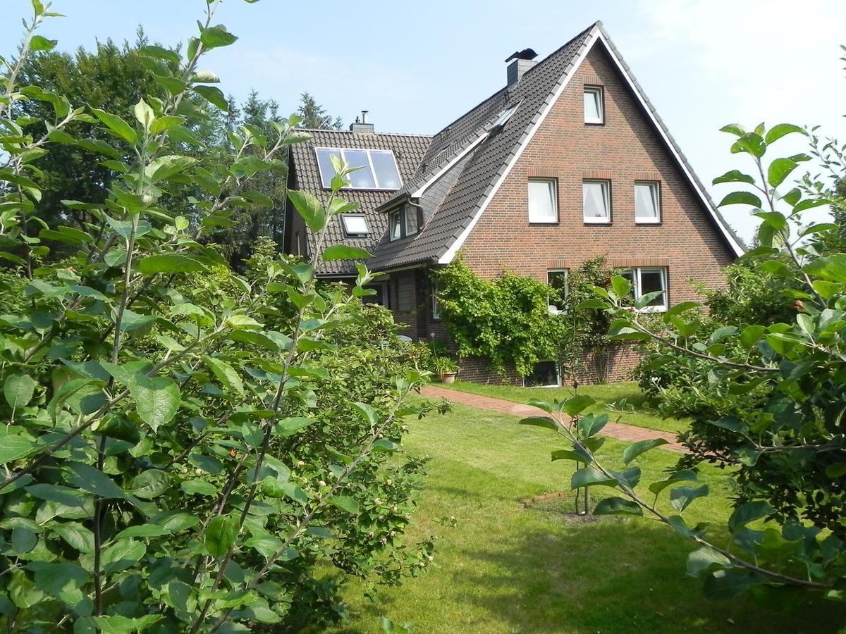 Haus *Ueues Aran* Wohnung Nr. 7 Небель Экстерьер фото